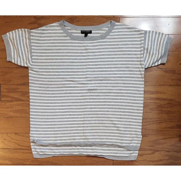 Banana Republic Short Sleeve Gray & White Striped Pullover Sweater Size Large - Picture 5 of 11